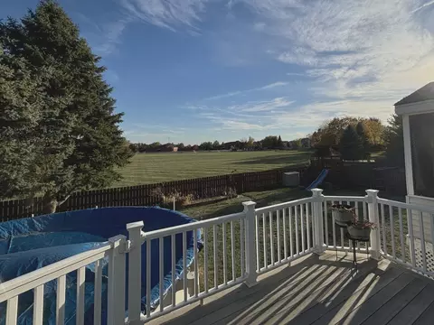Exterior - 24833 Burdick Rd, Plainfield, IL 60585 photo 8 of 10