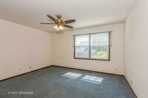 Bedroom - 1717 Ardmore Ln, Wheaton, IL 60189 photo 2 of 2