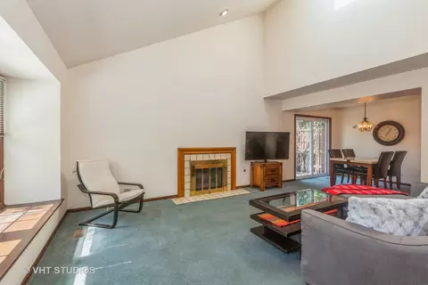 Living - 1717 Ardmore Ln, Wheaton, IL 60189 photo 1 of 3