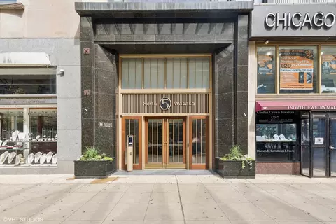 5 N Wabash Ave #706, Chicago, IL 60602