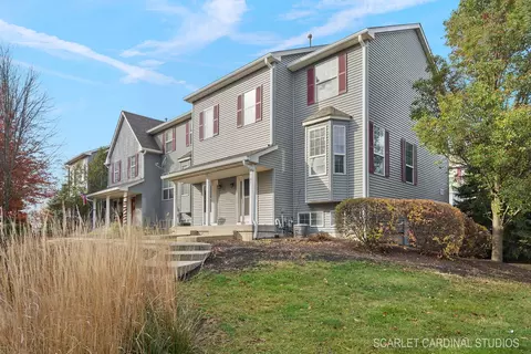 1387 Chestnut Ln, Yorkville, IL 60560