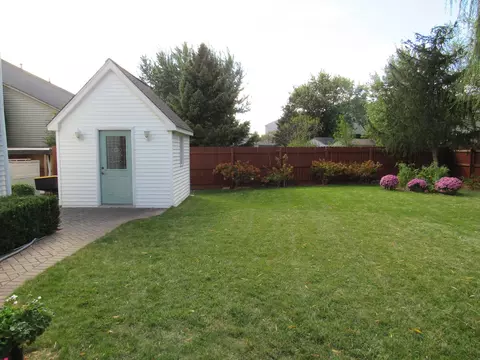 1850 Gleneagle Cir, Elgin, IL 60123 photo 25