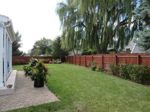 1850 Gleneagle Cir, Elgin, IL 60123 photo 21