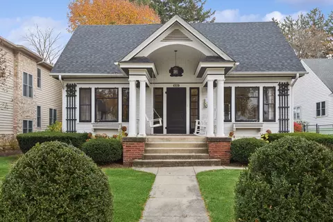 533 S Summit St, Barrington, IL 60010