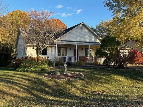 2514 Michael St, Wonder Lake, IL 60097