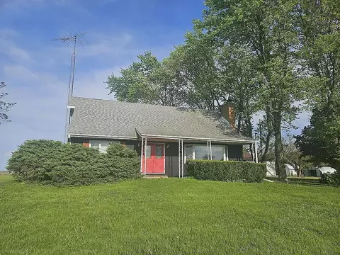 2912 N 1200 East Rd, Clifton, IL 60927