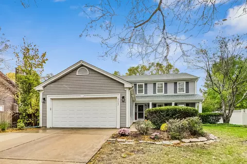 903 W Nichols Rd, Arlington Heights, IL 60004