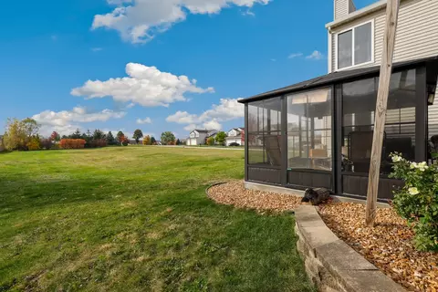 Exterior - 1001 Eagle Point Dr, Matteson, IL 60443 photo 3 of 3