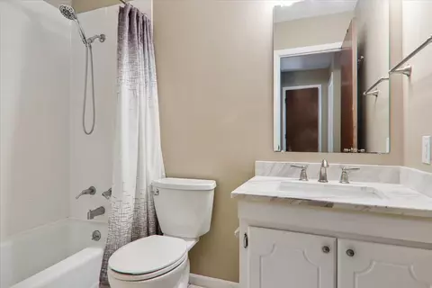 1544 Hunt Dr #D, Normal, IL 61761 photo 16