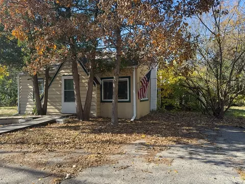 1736 Il Route 176, Crystal Lake, IL 60014