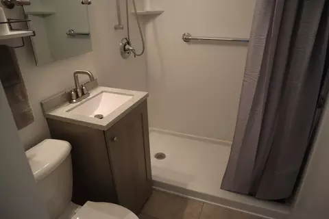 Bath - 304 Meltzer St, Walnut, IL 61376 photo 1 of 1