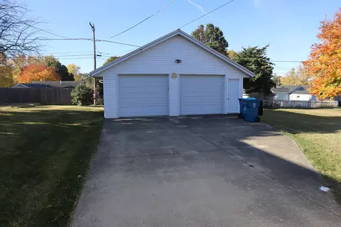 Other - 304 Meltzer St, Walnut, IL 61376 photo 2 of 9