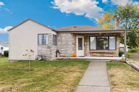 402 E 8th St, Rock Falls, IL 61071