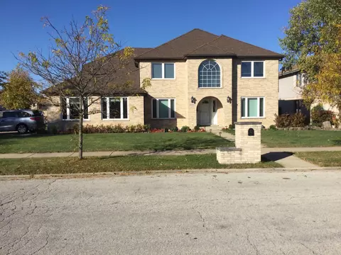14880 Harbor Dr, Oak Forest, IL 60452