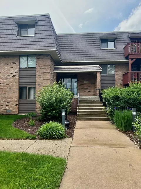 1905 Tall Oaks Dr #1608, Aurora, IL 60505