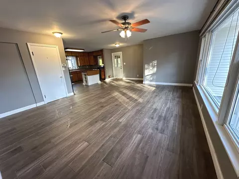 611 Center St, Mchenry, IL 60050 photo 6
