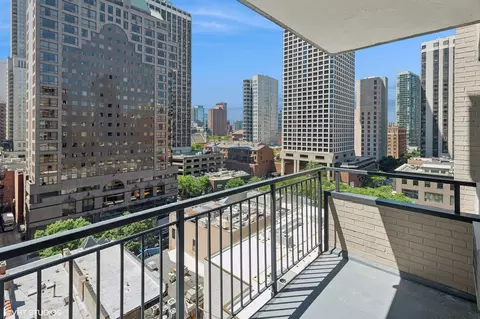 Exterior - 33 E Cedar St #12D, Chicago, IL 60611 photo 1 of 1