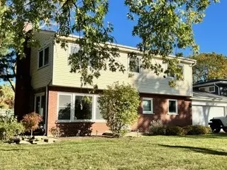 2220 Walnut St, Park Ridge, IL 60068