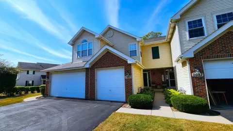 7085 Westwood Dr, Carpentersville, IL 60110