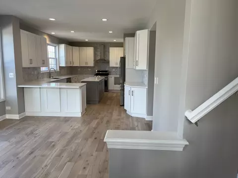 5382 Galloway Dr, Hoffman Estates, IL 60192 photo 15