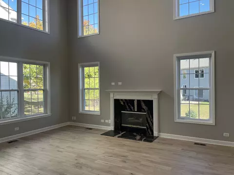 5382 Galloway Dr, Hoffman Estates, IL 60192 photo 14