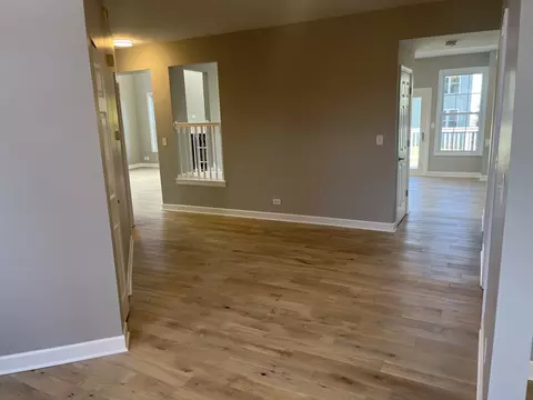 5382 Galloway Dr, Hoffman Estates, IL 60192 photo 7