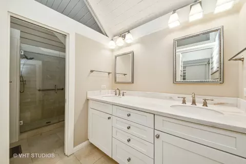 33 W370 Woodmere Ln, Wayne, IL 60184 photo 4