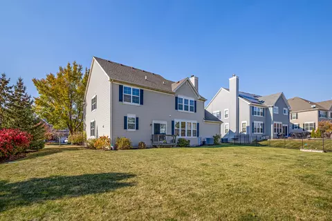 12357 Bartelt Ln, Huntley, IL 60142 photo 3