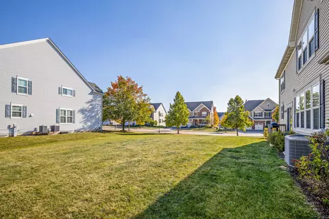 12357 Bartelt Ln, Huntley, IL 60142 photo 5