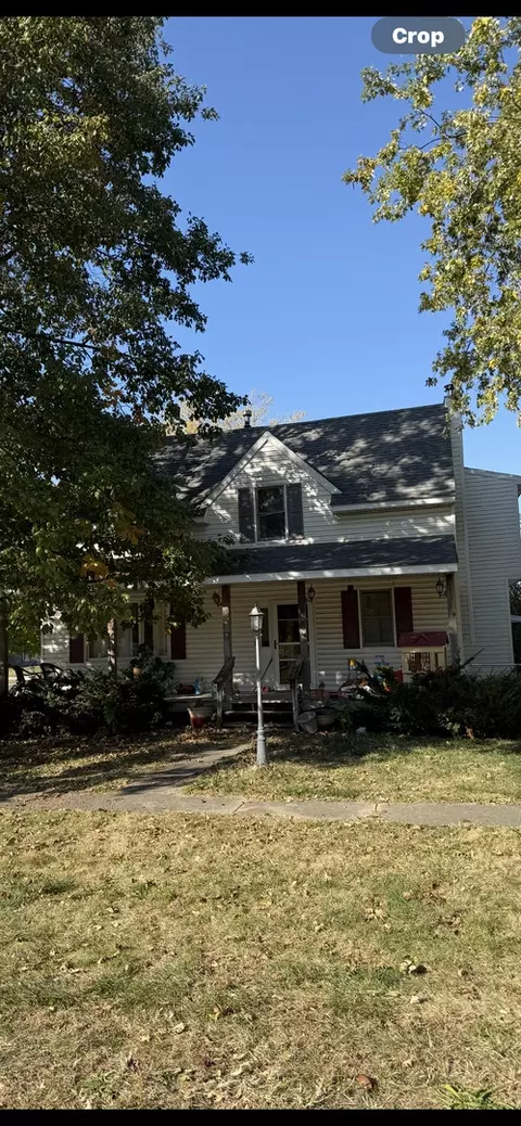 200 Charles St, Mclean, IL 61754