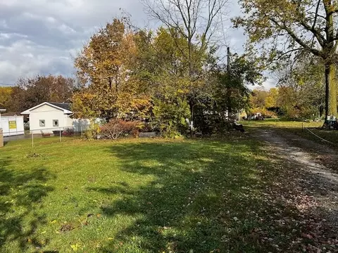 25430 W Knapp St, Channahon, IL 60410