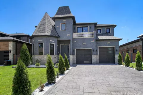 1171 Prospect Ln, Des Plaines, IL 60018