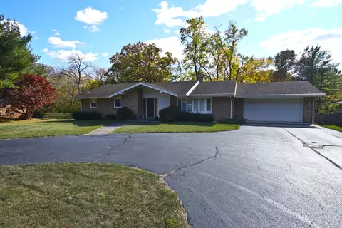 2707 Spring Creek Rd, Rockford, IL 61107
