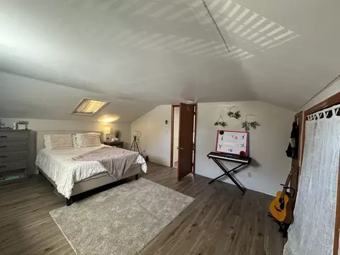 Bedroom - 20450 Yorktown Rd, Morrison, IL 61270 photo 10 of 11