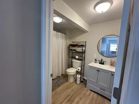 Bath - 20450 Yorktown Rd, Morrison, IL 61270 photo 3 of 4