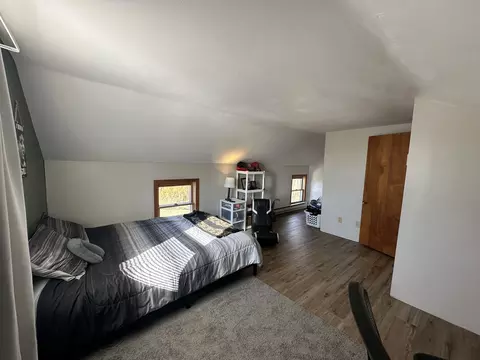 Bedroom - 20450 Yorktown Rd, Morrison, IL 61270 photo 7 of 11