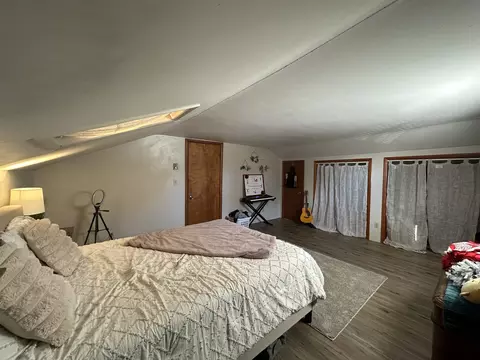 Bedroom - 20450 Yorktown Rd, Morrison, IL 61270 photo 11 of 11