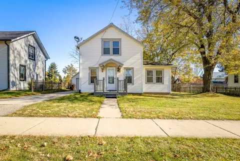 206 Summit St, Poplar Grove, IL 61065