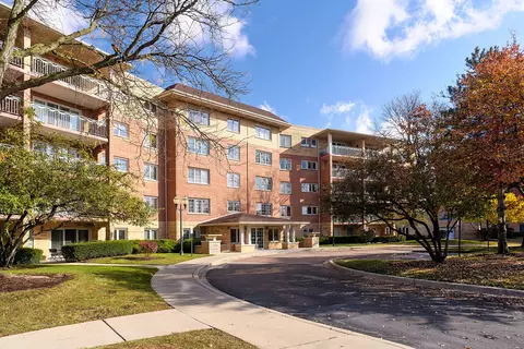 730 Creekside Dr #508, Mount Prospect, IL 60056