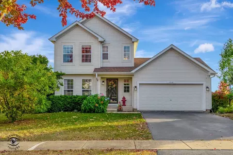 1516 Bluestem Ln, Minooka, IL 60447