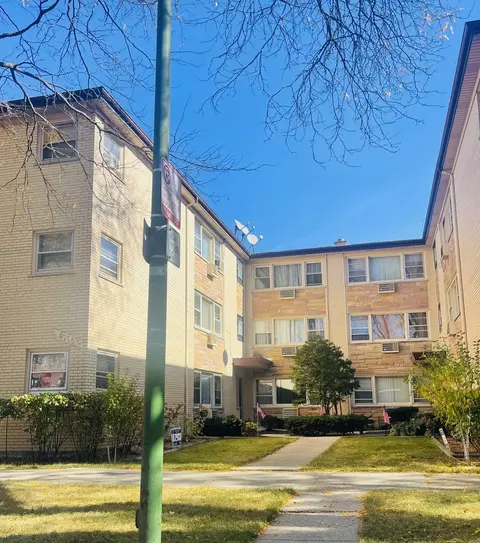 4775 N Linder Ave #2A, Chicago, IL 60630