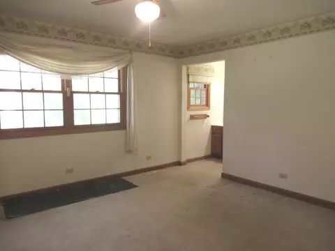 2560 E Priscilla Ln, Crete, IL 60417 photo 16