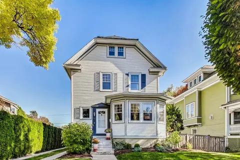 612 N Marion St, Oak Park, IL 60302