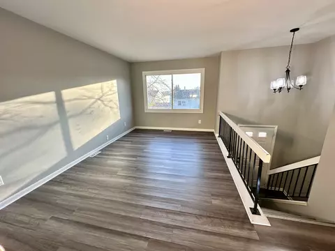 Living - 2425 Sunflower Ct, Aurora, IL 60506 photo 3 of 3
