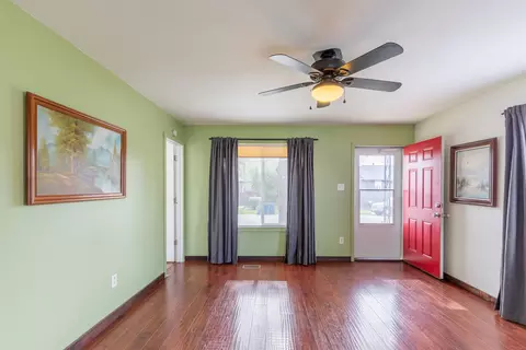 319 E 148th St, Harvey, IL 60426 photo 8