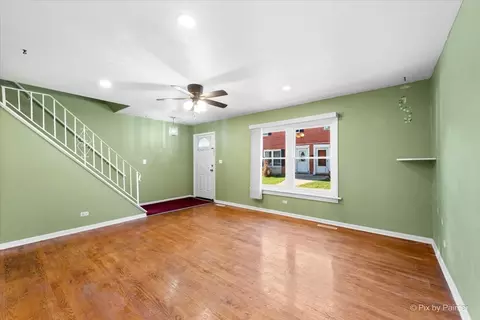 833 Mchenry Rd #E, Wheeling, IL 60090 photo 3
