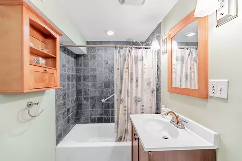 5944 N Markham Ave, Chicago, IL 60646 photo 16