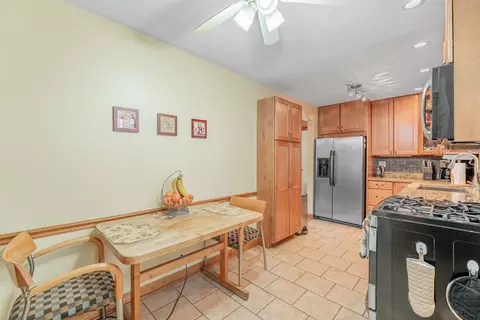 5944 N Markham Ave, Chicago, IL 60646 photo 6