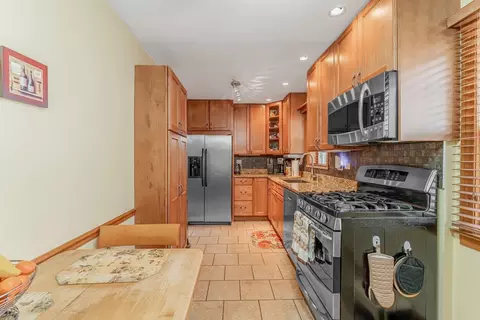 5944 N Markham Ave, Chicago, IL 60646 photo 5
