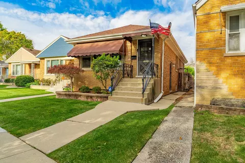 5944 N Markham Ave, Chicago, IL 60646 photo 2